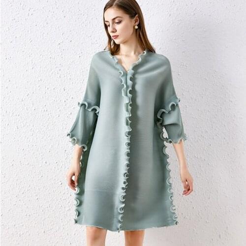 Summer Women Fungus Fashion Dress Three Quarters Sleeve Solid Color V-Neck Loose Plus Size Miyak Pleated Mini Dress for Female