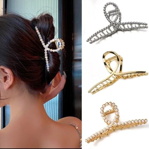 Fashion Metal Geometric Hair Claws For Women Elegant Pearl Crystal Hair Clip Girl Hair Accessories Cross Crab Chain Headwear
