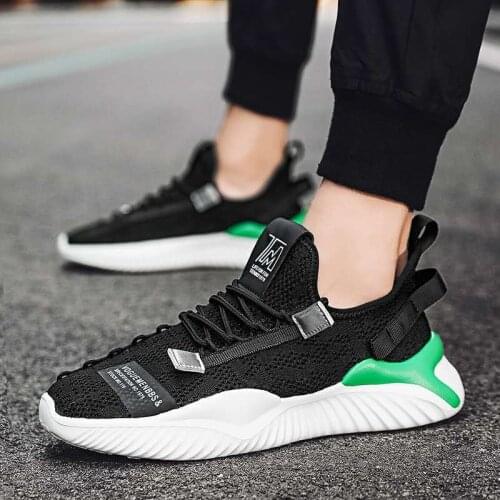 Trendy mens shoes flying woven casual fashion breathable wear-resistant non-slip large soles spring 2021 new