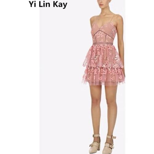Yi Lin Kay 2019 New arrival High quality runway pink strap Lace dress women Mesh embroidery mini dress