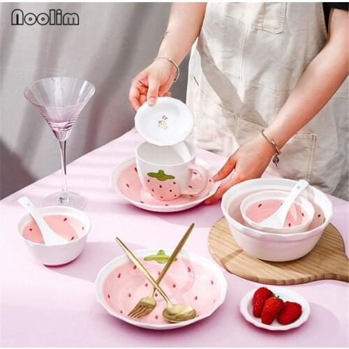 European Ceramic Strawberry Rice Dessert Bowl Baking Plate Cute Soup Noodle Bowl Fruit Snack Dishes Coffee Milk Mug Tableware