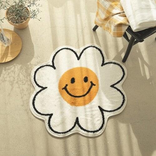 Ins Nordic Anti-slip Floor Mats Living Room Soft Decorative Smiley Carpets Bathroom Door Mat Flower Shape Machine Washable Rugs