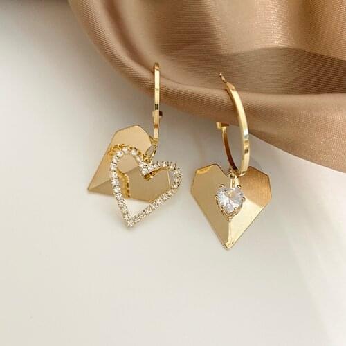 Heart pendant Asymmetrical Jewelry Earrings exquisite Fashion Simple Womens Earrings 2020 Trend metal Fashion Stud Earrings