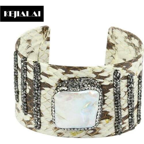 Fashion Bohemia Style Python Leather Bangle Women Men Jewelry Paved Rhinestone Freshwater Pearl Shell Bracelet Charm Open Cuff