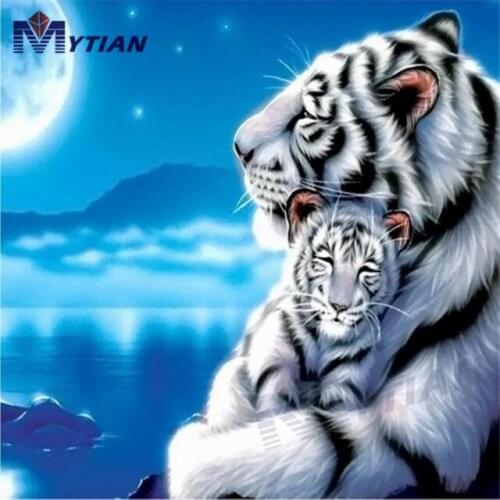 Sweet Mom and Baby White Tigers.DP 5D Diamond Painting Arts Kit,Full Drills,Diamond Embroidery Handmade Home Decor Cross Stitch