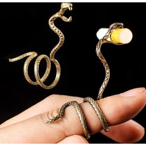 New Snake Serpentine Cigarette Holder Ring Copper Unbreakable Adjustable Fit All Fingers & 8 Mm Cigarettes Smoking Accessories