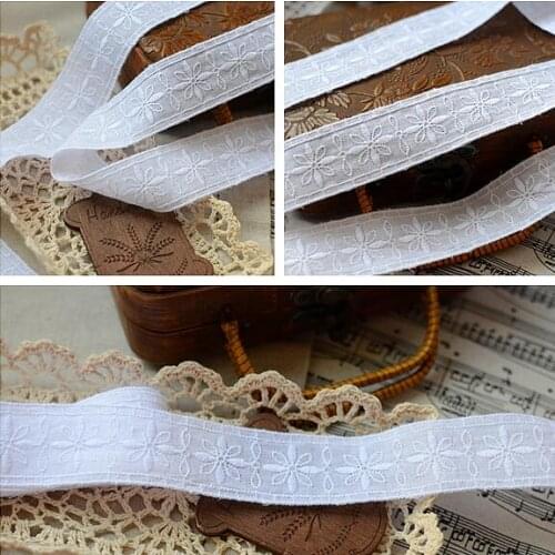 Hot Sale 5 Meters High Quality Width 3cm Width White Cotton Cloth Embroidered Lace Fabric