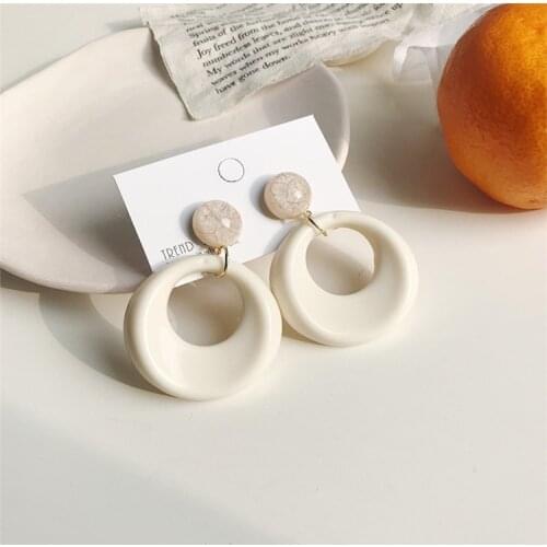 3 D Irregular Hollow Out Round Disc Slice Clip Earrings without Piercing Plastic Resin Geometric Ear Clip on Earrings No Pierced