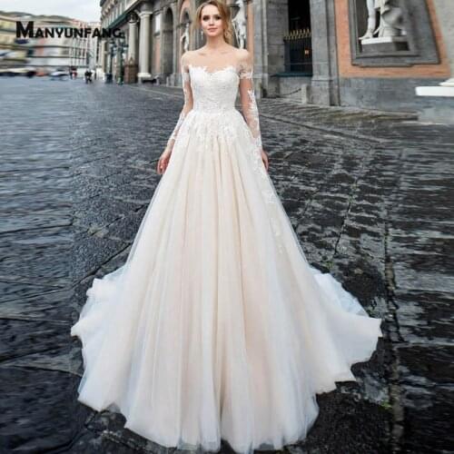 2021 Hot Sale O-Neck Full Sleeve Embroidery Appliques Tulle Bridal Ball Gown Custom Made Button Back Wedding Dress for Women