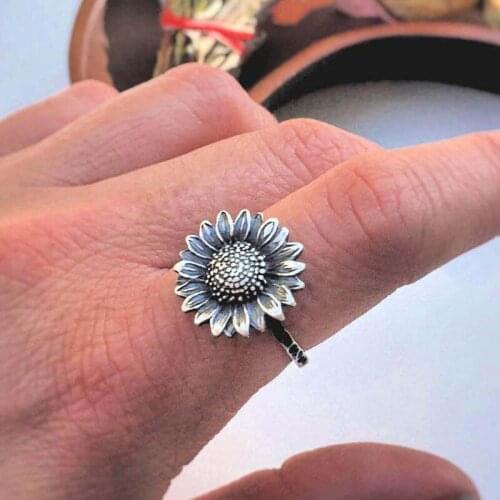 Vintage Sunflower Flower Ring Ethnic Style Ladies Silver Ring Wedding Party Popular Ring Jewelry Gift Adjustable
