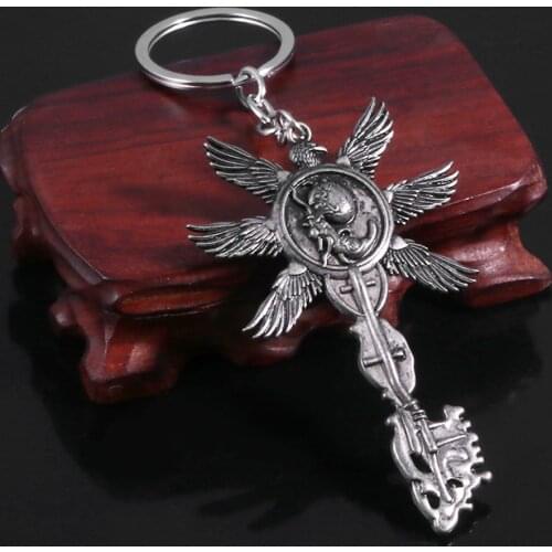 Game Residents Evils 8 Village Keychain Vintage Six-Winged Unborn Key Pendant Keyring For Men Women Bag Car Key Holder Jewelry