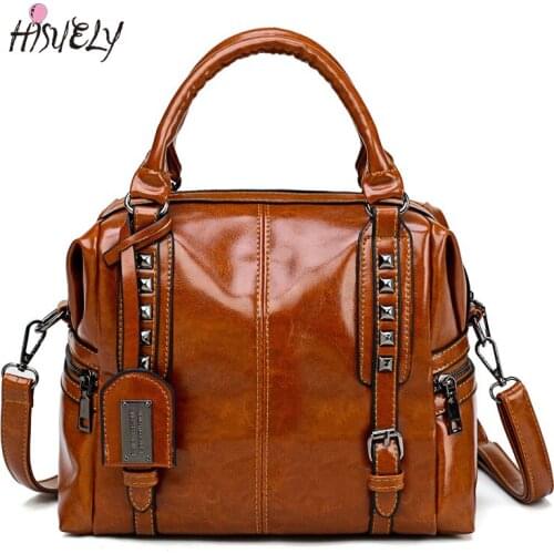 HISUELY Oil Wax Leather Rivet Boston Bag Crossbody Bags for Women 2021 Tote Shouler Bag Luxury Handbags Women Bags Designer Bag