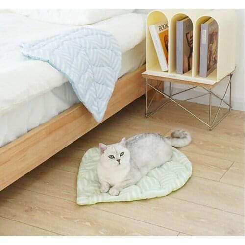 Pet Cat Bed Cool Mat Summer Cats House Cooling Ice Nest Cats Ice Pad Dog Mat Sleeping Mat Cat Mat Mat Cat Bed