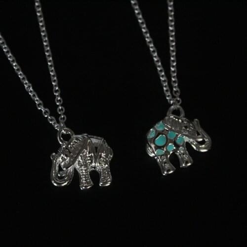 New Fluorescent Fashion Luminous Elephant Metal Necklace Creative Hollow Night Luminous Women Clavicle Chain Jewelry Gift