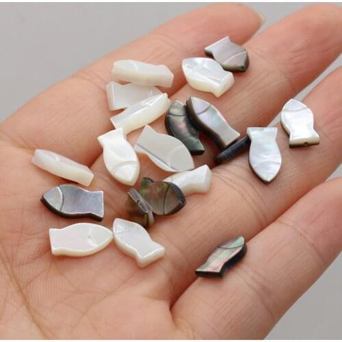 Wholesale Natural Mother Of Pearl Shell Beads Cute Fish Shape Scattered Beads for Necklace Earrings Jewelry Making Accessories