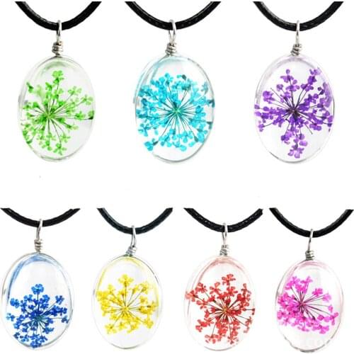 2021 Fashion Handmade Gypsophila Transparent Glass Pendant Dry Flower Permanent Preservation Pendant Necklace Jewelry For Women