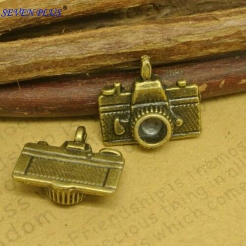 High Quality 20 Pieces/Lot 14mm*15mm Antique Bronze Vintage Camera Charms