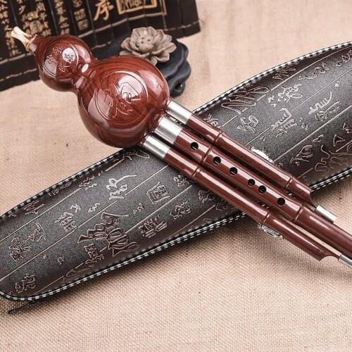 Cucurbit flute in key of C and in key of b national musical instrument