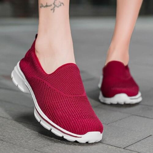 Women Flat Shoes 2021 Fashion Ladies Loafers Breath Womens Sneakers Light Outdoor Wark Shoes Womens Vulcanized Shoes Footwear