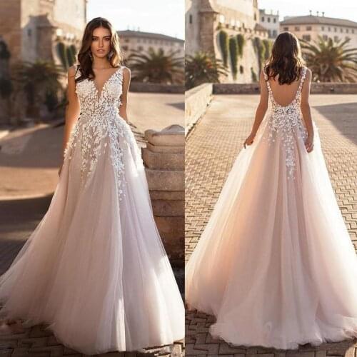 Graceful V Neck Beach Wedding Dresses Backless 3D Floral Appliqued Lace Bridal Gowns Tulle Vestido De Novia Plus size