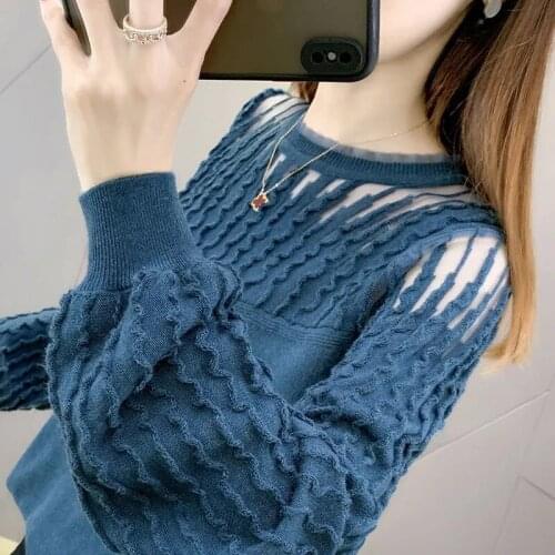 2021 Spring And Autumn New Knitted Top Womens Sexy Lace Side Round Neck Sweater Female Temperament Loose Ladies Fashion Clothing