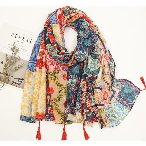 Luxury 2021 Winter Print Scarf Women Autumn Bohemian Long Shawls and Wraps Scarves for Ladies Muffler Cape Muslim Hijab Bandana