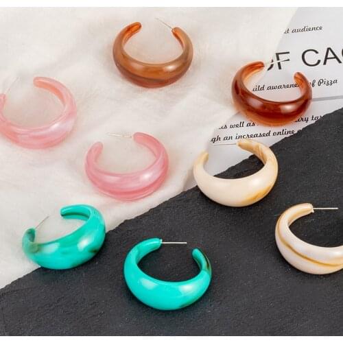 LOVR Acrylic Drop Earrings for Women Vintage Big Geometric Round Summer Sunshine Charming Chain Dangle Female Party Jewelry