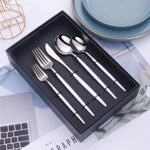 White Silver Stainless Steel Tableware Set Knives Forks Coffee Spoons Flatware Dinnerware Set Complete Kitchen 20pcs Cutlery Set