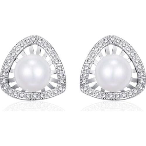 New Fashion 8mm Pearl Stud Earrings for Women Triangle Cubic Zirconia Gold Round Earrings Fine Jewelry Accessories Gifts