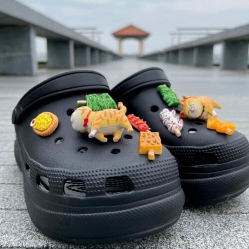2021 New Brand Croc Charms Designer Lovely Shoe Charms for Crocs Fashion Thee-dimensional Cat Clogs Shoe Bundle Shoe Accessories