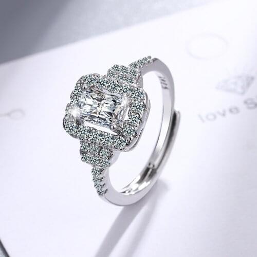 Female White Crystal Stone Ring Charm Silver Color Engagement Ring Classic Round Zircon Flower Wedding Rings For Women