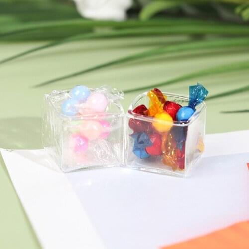 1/12 Dollhouse Miniatures Heart-shape Candy Box Doll House Accessories