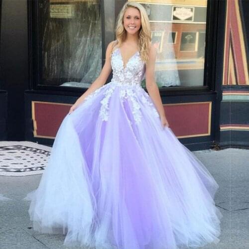 Lace Princess Wedding Dresses 2021 V-Neck Appliques A-Line Sleeveless Bride Dress Formal Backless Tulle Boho Wedding Gowns