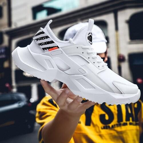 2020 Sport Slip-On Footwear Men Shoes Lightweight Flying Weaving Casual Shoes Breathable Casual Shoes Man Sepatu Pria