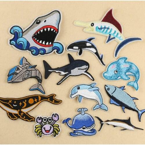 5PCS Animals Patches Shark Dolphin Crab Applique Iron on Embroidered Clothes Patches for Clothing Stickers Garment Wholesale
