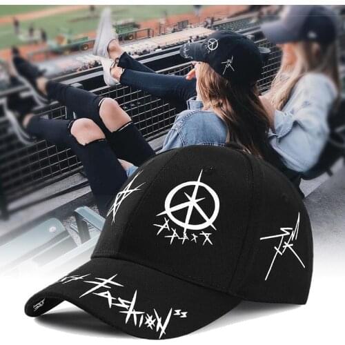 Custom Graffiti Bts Snapback Baseball Caps Black and White Patchwork Men Women Hip Hop Cap Fashion Dad Hat Casual Buckle Hat2021