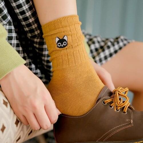 1 Pair Fashion Casual Women Socks Cartoon Cat Embroidered Cotton Kawaii Comfortable Cute Girl Long Winter Korea Japanese Cartoon