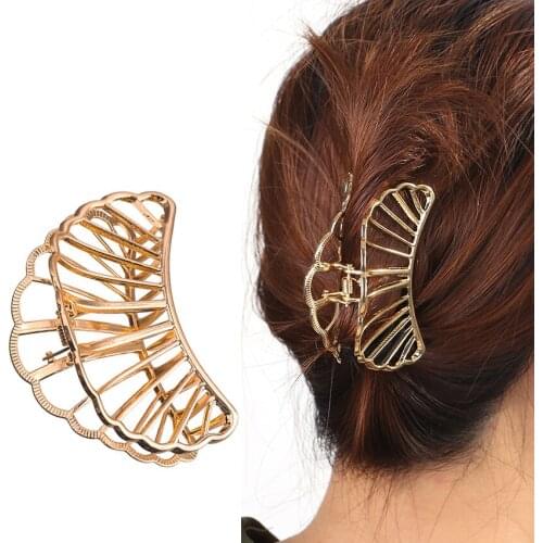 2019 Large Metal Geometric Hair Claw Clamps Fan Shape Hair Clip Claws Fashion Alloy Hair Pins Accessories Girl Hair Jewelry