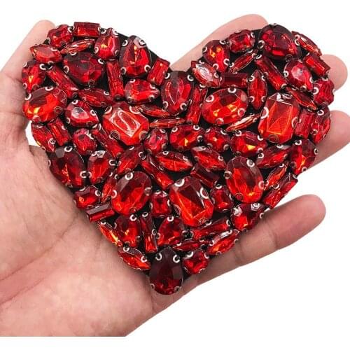 Rhinestone Beaded Love Heart Patches for Clothes DIY Sew on parch Appliques Embroidery Applique Patch Ropa Clothing Accessory