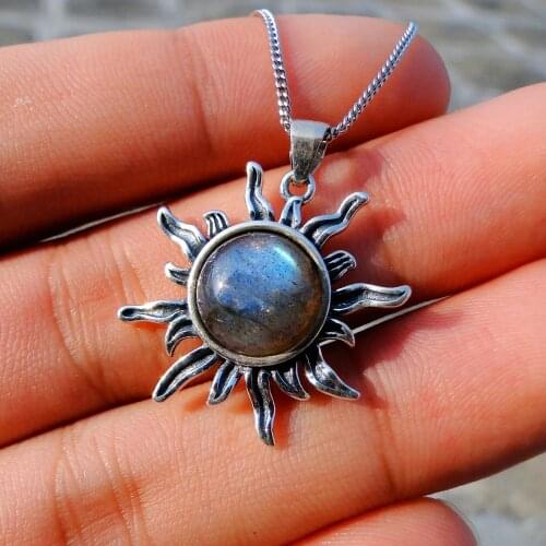 925 Sterling Silver Dazzling Vintage Jewelry 10mm Natural Labradorite Stone Labradorite Sun Pendant Necklace