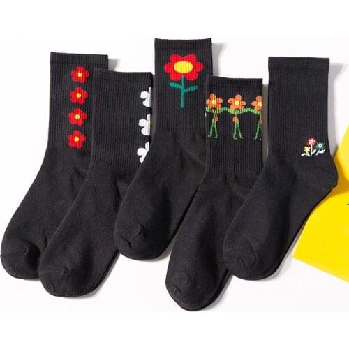 Korean Style Pure Black Personality Small Flower Tube Socks for Women Street Skateboard Trendy Cotton Socks Wholesale EU 35-43