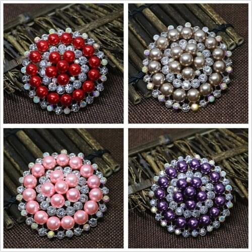 Beautiful multicolor gold-color round shell simulated-pearl pins brooches hot sale luxury jewelry accessory for women J