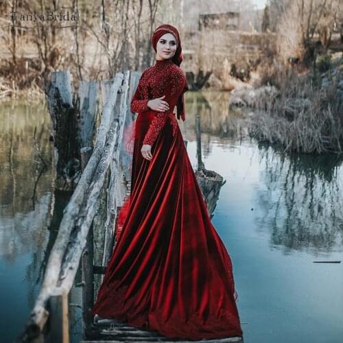 Burgundy Velvet Wedding Dresses Muslim Long Sleeve elegant Bridal Dresses Luxury beaded Kaftan Vestido De Noiva DW129