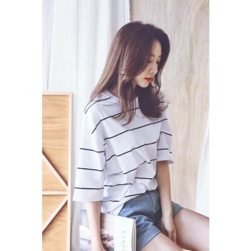 2021 Fashion Japanese Streetwear Korean Wide Stripe Casual Top Fashion Loose New Summer Ladies T-shirt