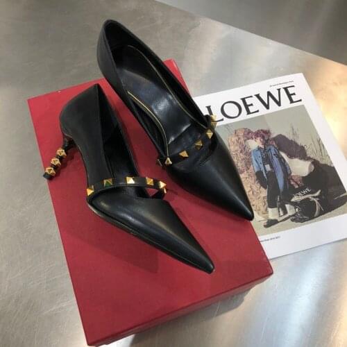 Top Quality Womens Heels Rivet Genuine Leather Mature Ladies Pumps Luxury Brand Designer Womens Shoes Pointed Toe Party Shoes