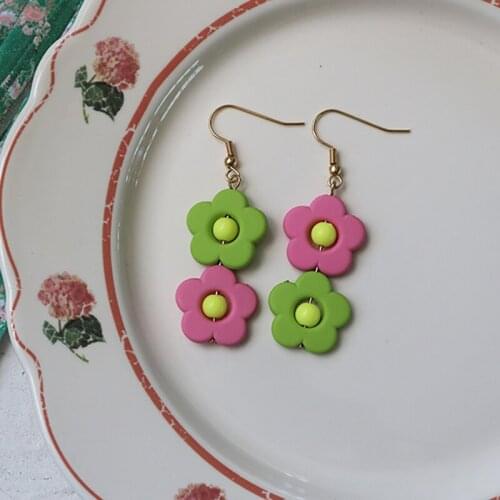 Romantic Flower Stud Clip Earring for Women Summer Handmade Acrylic Colorful Simple Dating Jewelry 2021 Trend Korean Earrings