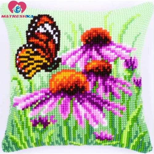 Horse cross-stitch pillow latch hook rug kitsembroidery carpet hook needlework button package crafts do it yourself home decor