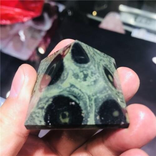 Natural malachite pyramid quartz crystal specimens mineral rock healing remove negative energy home decoration