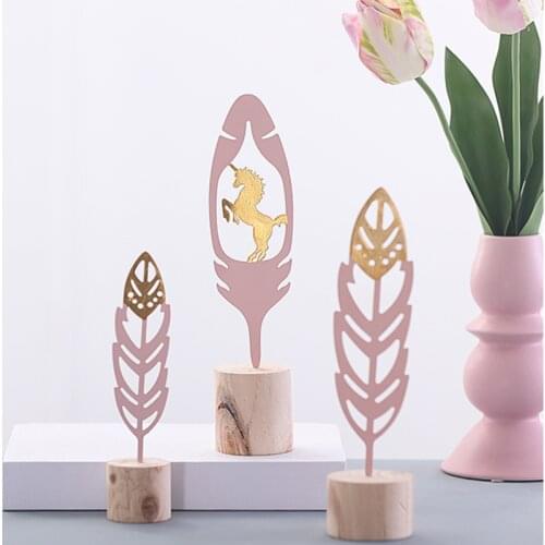 Livingroom Decor Ornaments Metal Wooden Gift Craft Feather Creative Shooting Props Home Table Bedroom Office Desktop Decorations