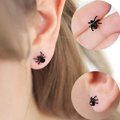 2Pcs Personality Piercing Charm Ear Studs Extraordinary Trendy Spider Earrings for Women Jewelry Black Crystal Zircon Earrings